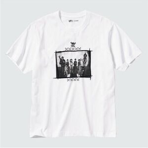 Uniqlo X One Piece White Graphic Tee